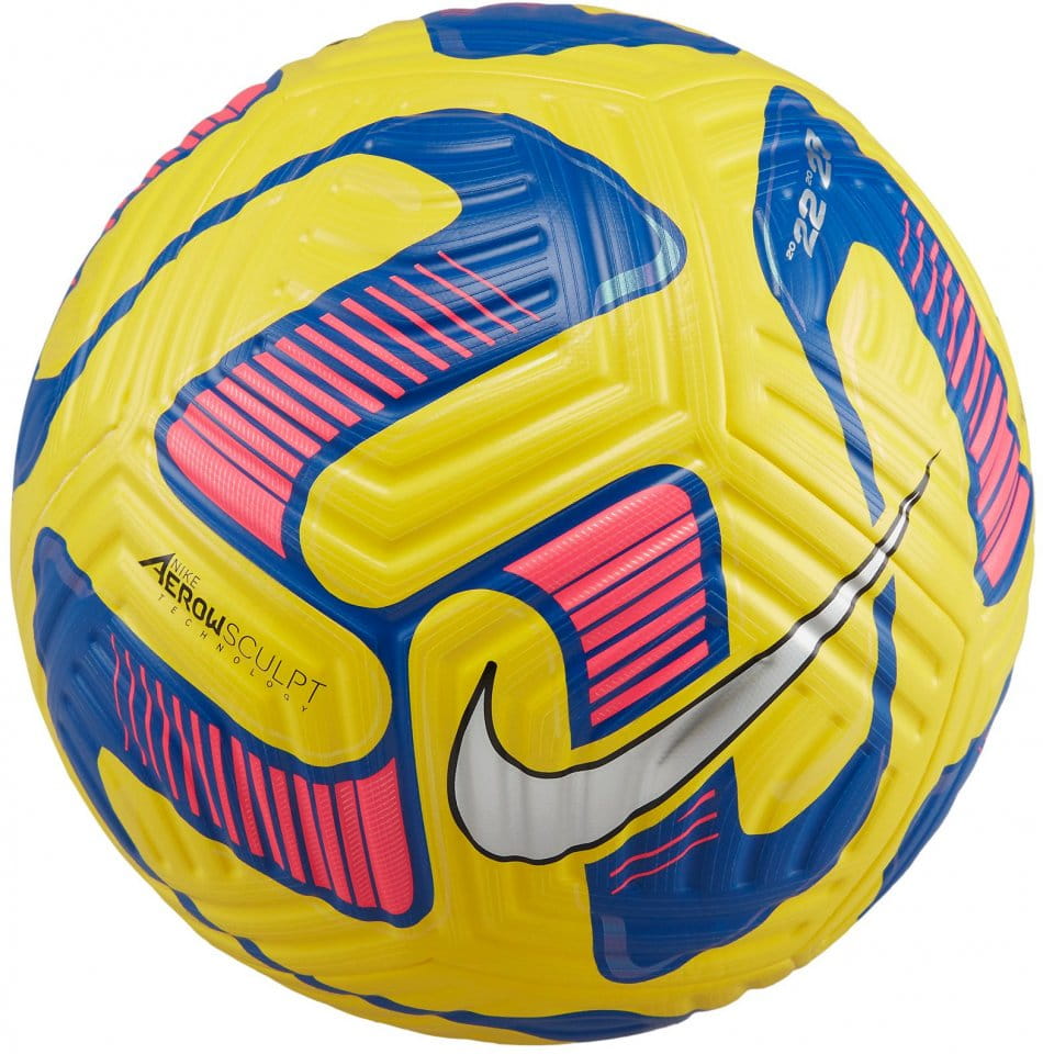 Balance Nike Flight Soccer Ball